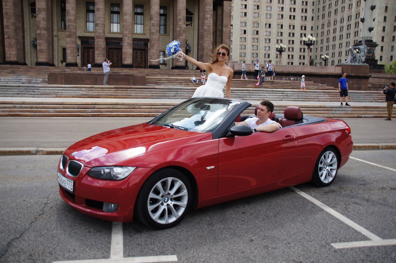 Прокат машин на сутки. BMW кабриолет 2023. BMW 420 Cabrio. Машины с откидным верхом. Машина красная кабриолет.